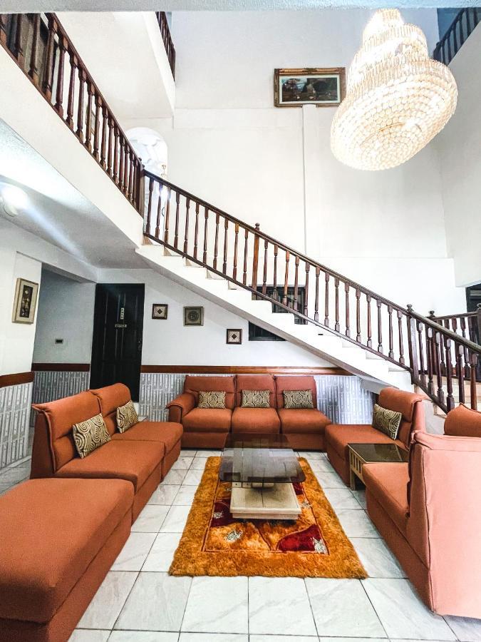 Hill View Hotel Mccarthy Hills Botianaw Exterior photo